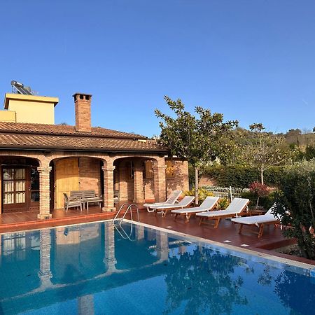Villa “Pool & Sun” Durrës Exteriör bild